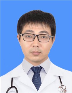 王坤 